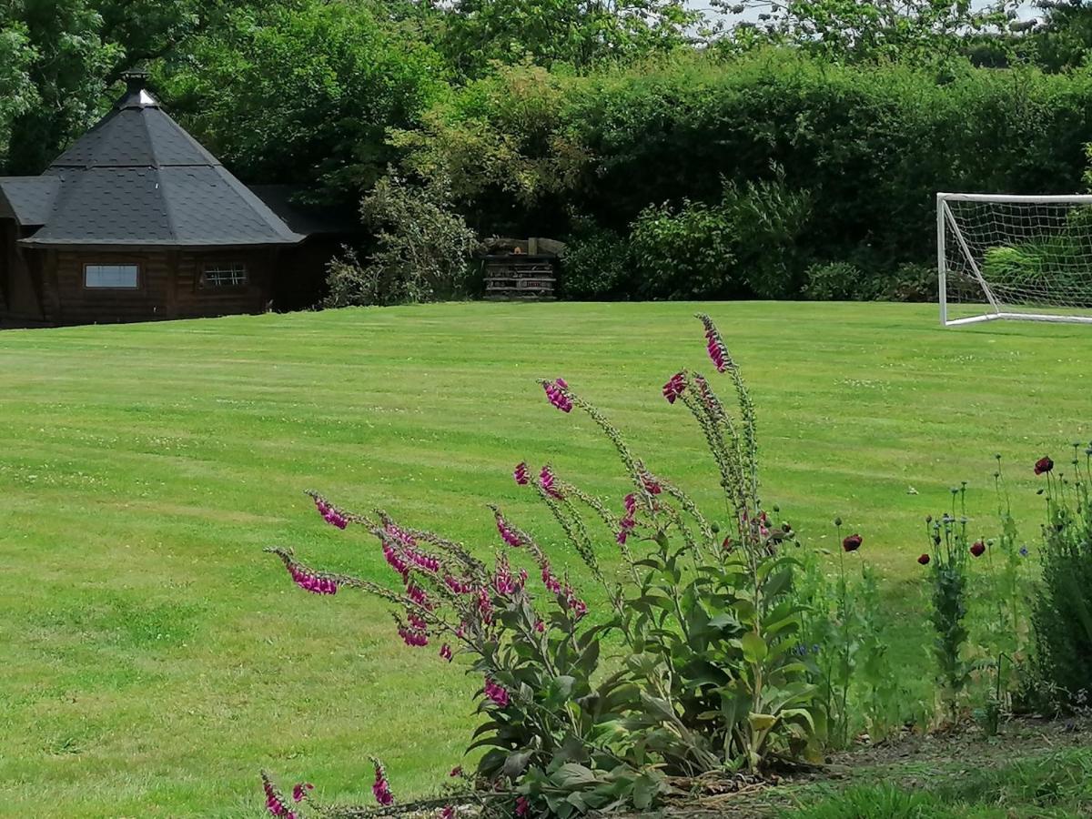 Lovaton Farmhouse Okehampton Exterior foto